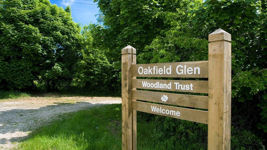 Woodland Trust Oakfield Glen welcome sign