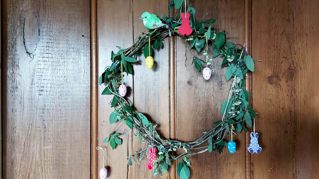 Easter wreath using natural foraged plants